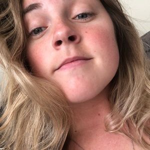 Meet your Posher, Elise